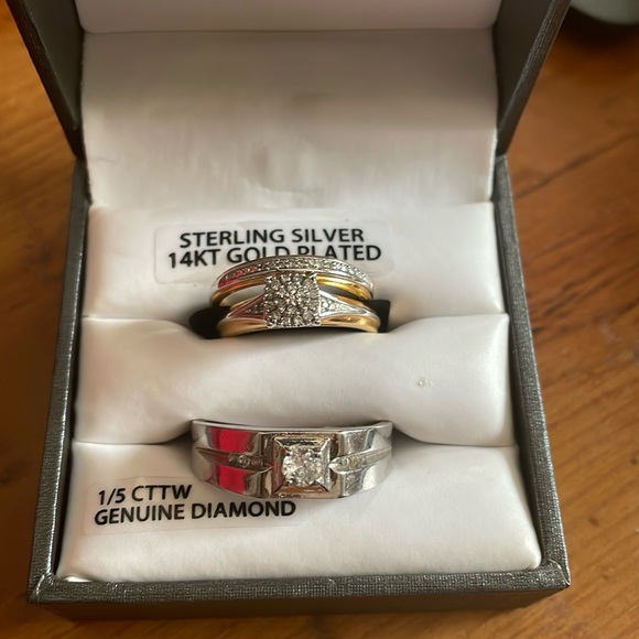Wedding trio set rings women’s size 7 men’s size 10 - Picture 1 of 6